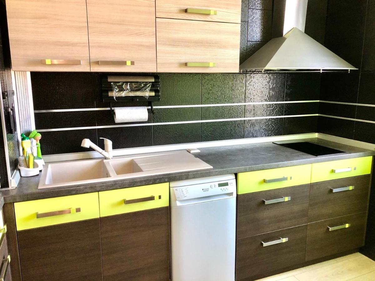 Avelov Art Apartment Бургас Екстериор снимка