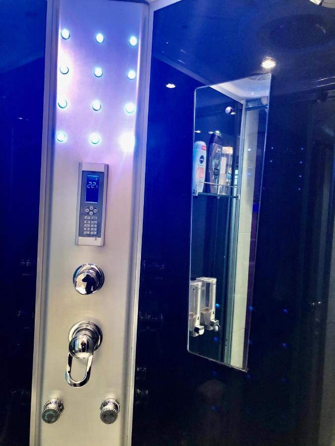Avelov Art Apartment Бургас Екстериор снимка