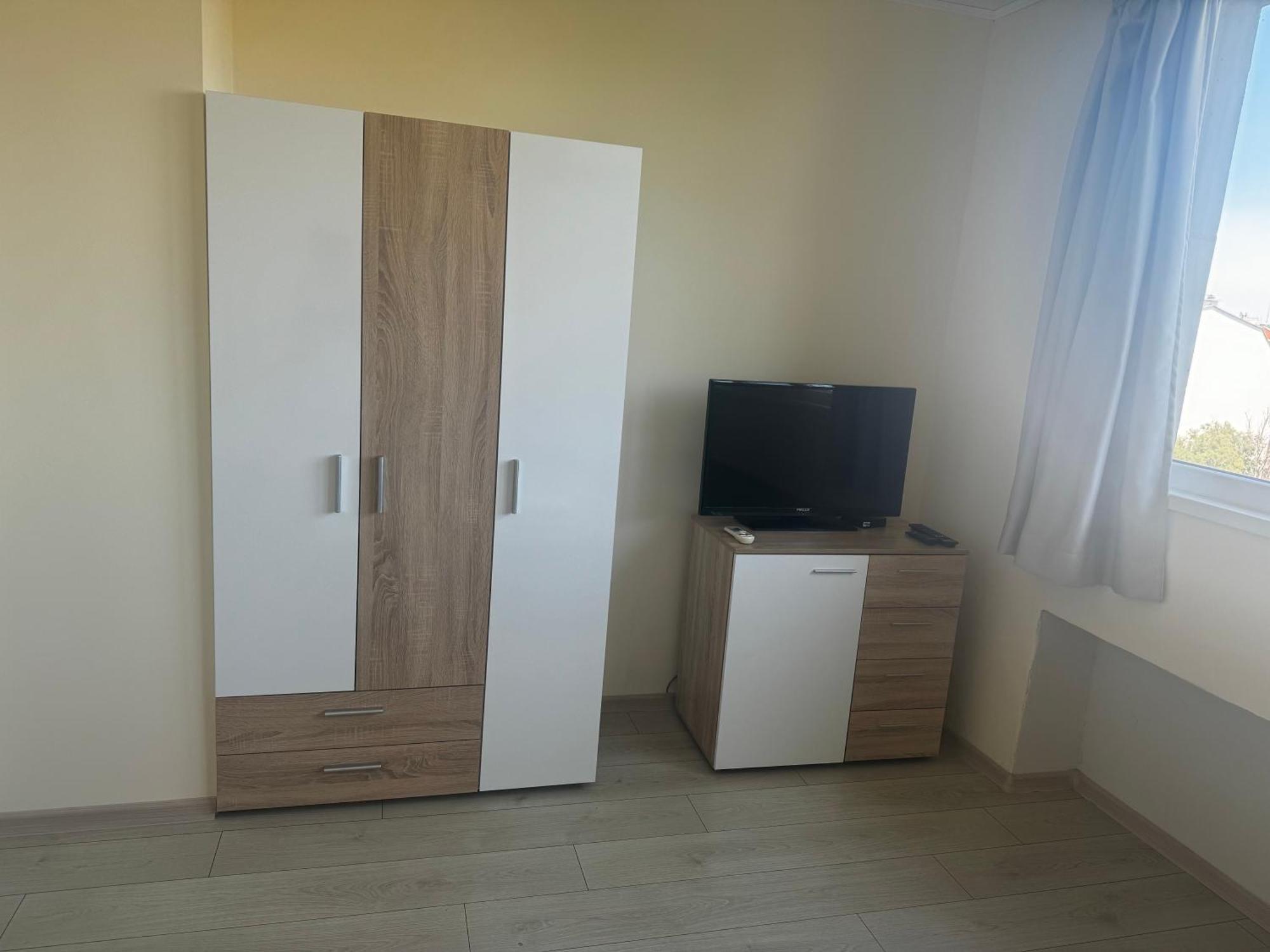 Avelov Art Apartment Бургас Екстериор снимка